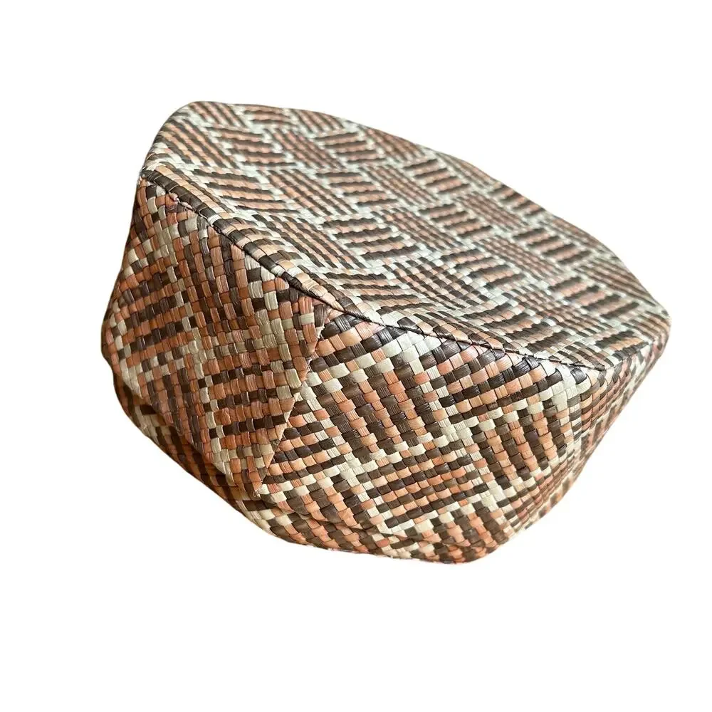 Unbranded vintage box